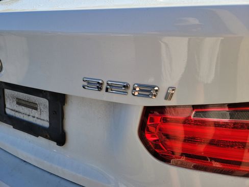 Used 2014 BMW 328i Sedan RWD image 20