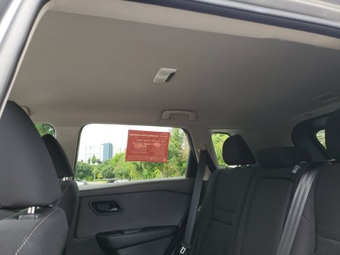 Certified 2023 Nissan Rogue S FWD image 11