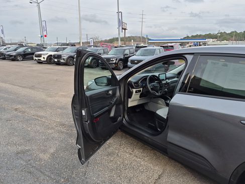 Used 2025 Ford Escape Active image 8
