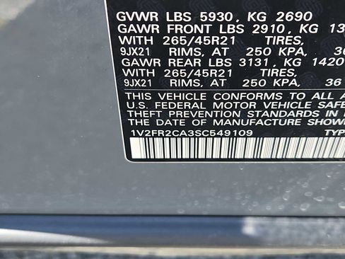 Certified 2025 Volkswagen Atlas SEL Premium R-Line AWD/4WD image 15