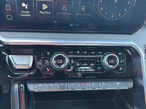 Used 2022 GMC Sierra 1500 Denali w/ Technology Package image 29