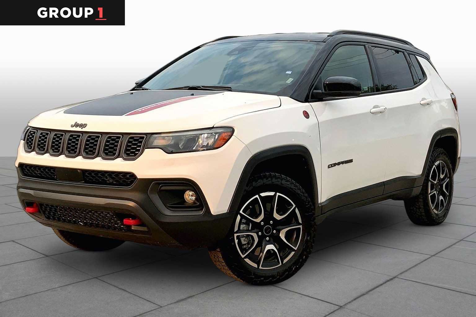 Used 2026 Jeep Compass Trailhawk AWD/4WD image 1