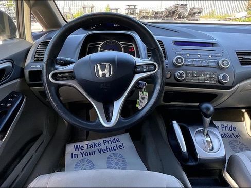 Used 2010 Honda Civic LX image 5