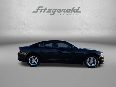Used 2022 Dodge Charger SXT w/ Leather Interior Group image 5