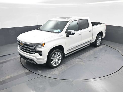 Used 2024 Chevrolet Silverado 1500 High Country image 30