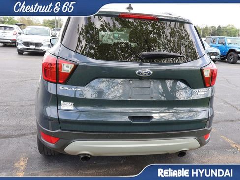 Used 2019 Ford Escape Titanium image 18