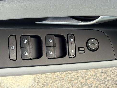 New 2026 Hyundai Elantra Limited FWD image 14