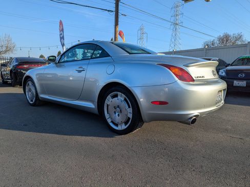 Used 2002 Lexus SC 430 Convertible image 2