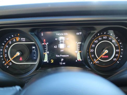 New 2026 Jeep Gladiator Mojave w/ Safety Group image 16