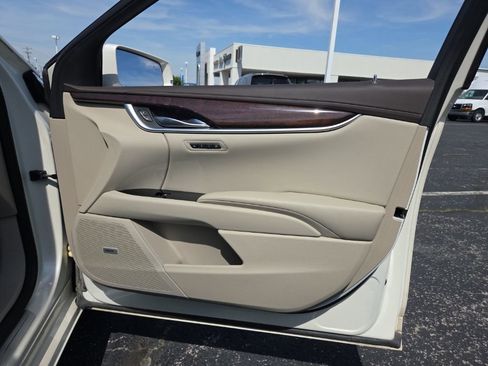 Used 2015 Cadillac XTS Luxury w/ Driver Awareness Package FWD image 25