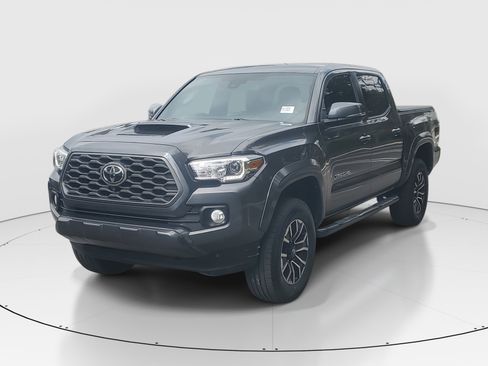 Used 2023 Toyota Tacoma TRD Sport w/ Advanced Technology Package image 3
