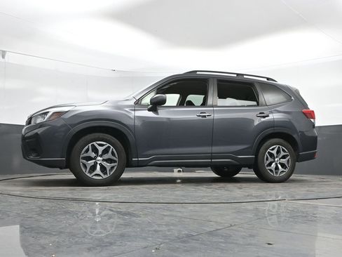 Used 2020 Subaru Forester Premium image 28