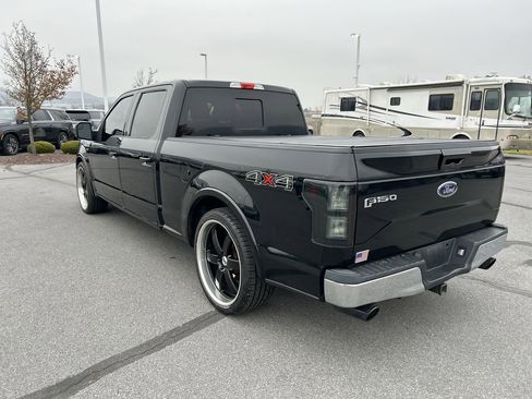 Used 2017 Ford F150 Lariat w/ Trailer Tow Package image 5