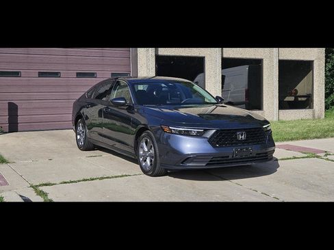 Used 2024 Honda Accord EX image 1