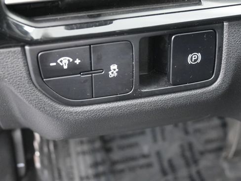 Used 2026 Kia Sportage LX FWD image 26