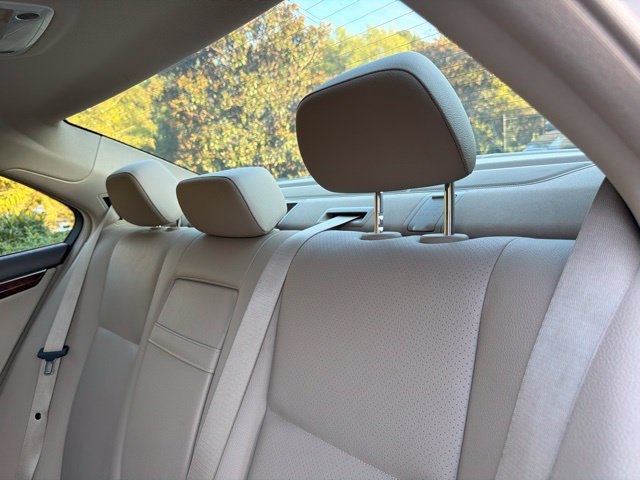 Used 2013 Mercedes-Benz C 300 4MATIC Sedan image 12