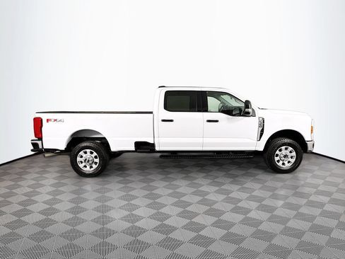 Used 2024 Ford F350 XLT w/ FX4 Off-Road Package AWD/4WD image 8