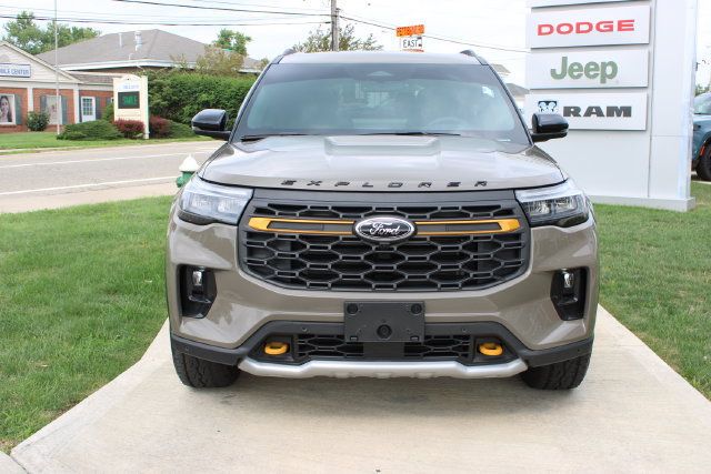 Used 2026 Ford Explorer Tremor w/ Tremor Ultimate Package AWD/4WD image 6