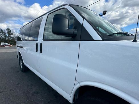 Used 2014 Chevrolet Express 3500 LT w/ LT Preferred Equipment Group image 15