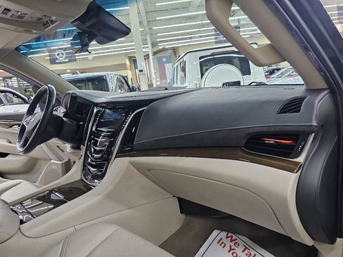 Used 2019 Cadillac Escalade ESV Premium Luxury w/ LPO, Radiant Package image 22