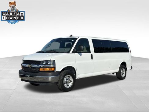 Used 2024 Chevrolet Express 3500 LT w/ LT Preferred Equipment Group RWD image 8