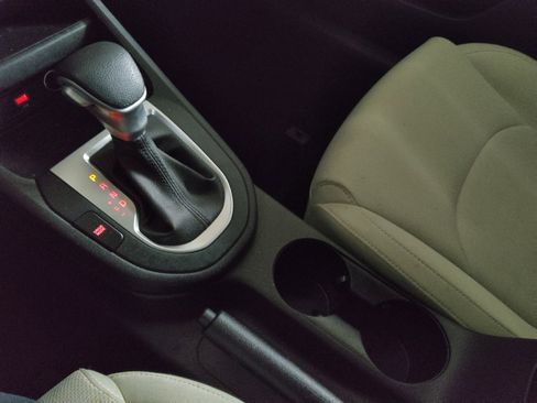 Used 2023 Kia Forte LXS image 26