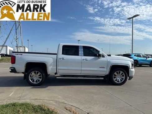 Used 2017 Chevrolet Silverado 1500 High Country AWD/4WD image 6