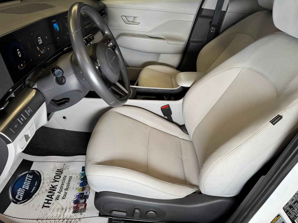 Used 2025 Hyundai Kona SEL FWD image 20