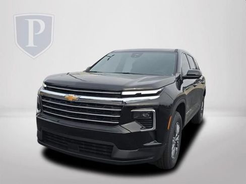 New 2026 Chevrolet Traverse LT w/ Driver Confidence Package FWD image 11