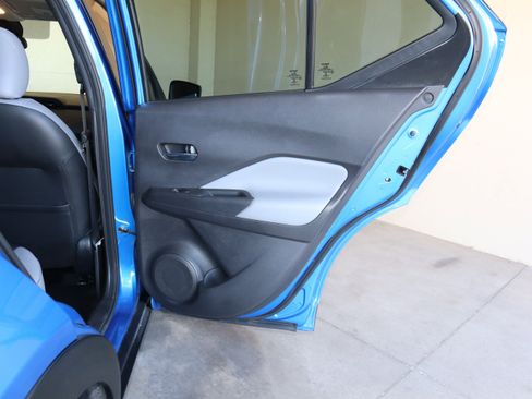 Used 2021 Nissan Kicks SR w/ SR Premium Package image 44