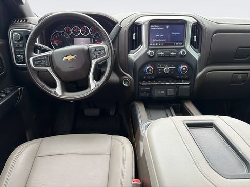 Used 2019 Chevrolet Silverado 1500 LTZ w/ LTZ Premium Package AWD/4WD image 17