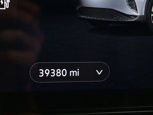 Used 2022 Volkswagen ID.4 Pro S w/ Gradient Package image 31