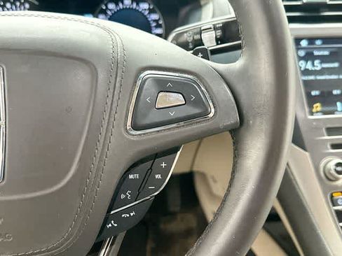 Used 2017 Lincoln MKZ Select w/ Technology Package AWD/4WD image 9