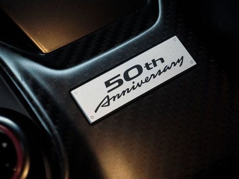 Used 2020 Nissan GT-R Premium image 12