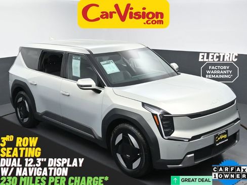 Used 2024 Kia EV9 Light RWD image 1