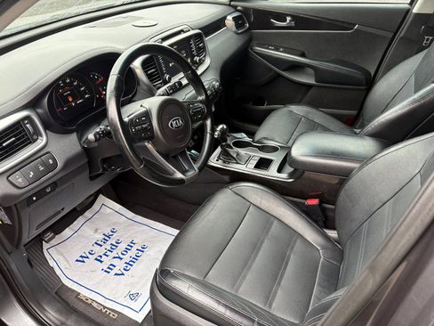Used 2016 Kia Sorento EX w/ EX Touring Package image 10