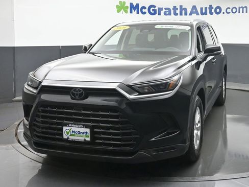 Used 2025 Toyota Grand Highlander AWD image 5