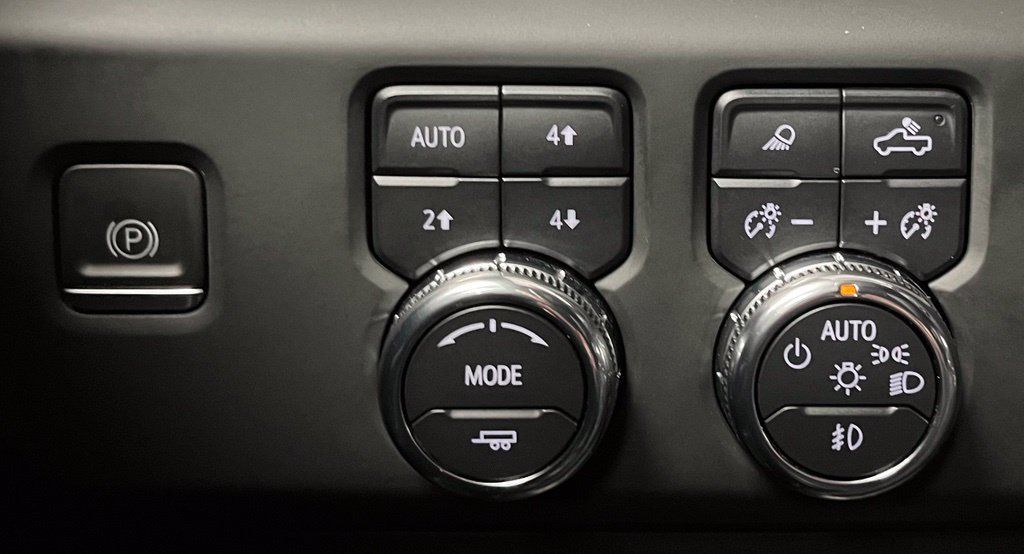 Used 2023 GMC Sierra 1500 Denali w/ Denali Reserve Package AWD/4WD image 33