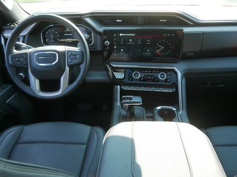 Used 2026 GMC Sierra 1500 Denali w/ Technology Package AWD/4WD image 10