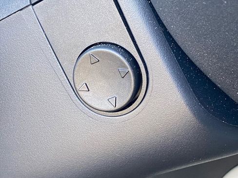 Certified 2025 Ford Explorer Platinum w/ Ultimate Package image 13