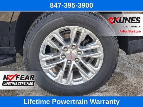 Used 2024 GMC Yukon SLT image 11