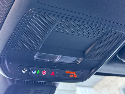 Used 2026 Chevrolet Equinox LT w/ Convenience Package II AWD/4WD image 24