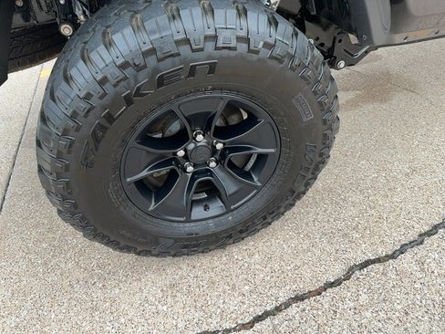 Used 2020 Jeep Gladiator Sport w/ Quick Order Package 24S image 10