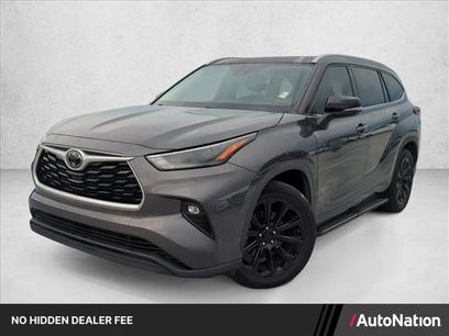 Used 2022 Toyota Highlander XLE