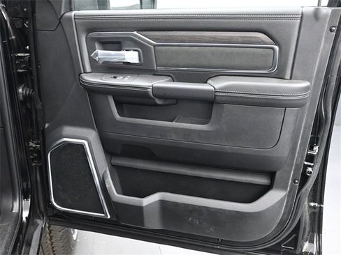 New 2026 RAM 2500 Laramie w/ Night Edition image 18