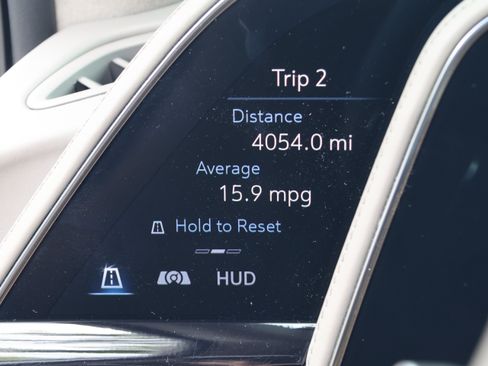 Used 2021 Cadillac Escalade Premium Luxury Platinum w/ Heavy-Duty Trailer Package AWD/4WD image 19