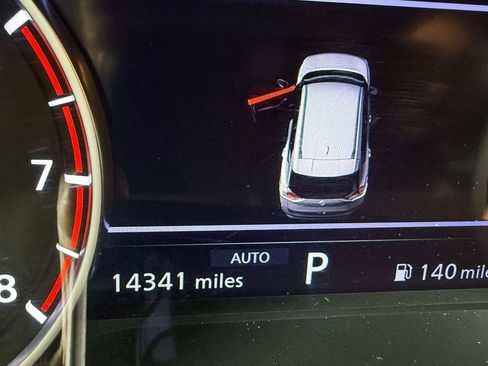 Used 2023 Nissan Rogue S image 28