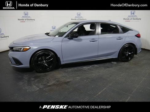 Used 2023 Honda Civic Sport image 1