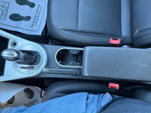 Used 2018 Volkswagen Beetle 2.0T S image 20