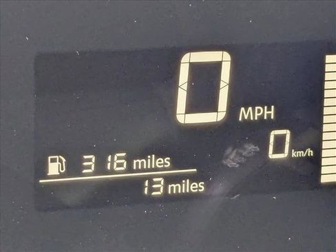 New 2025 Nissan Kicks S image 10